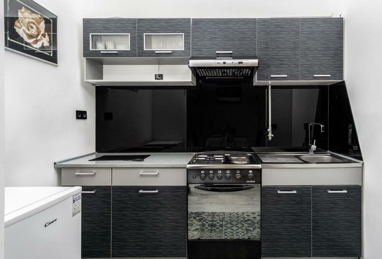 Apartman Ambasador Загреб Экстерьер фото