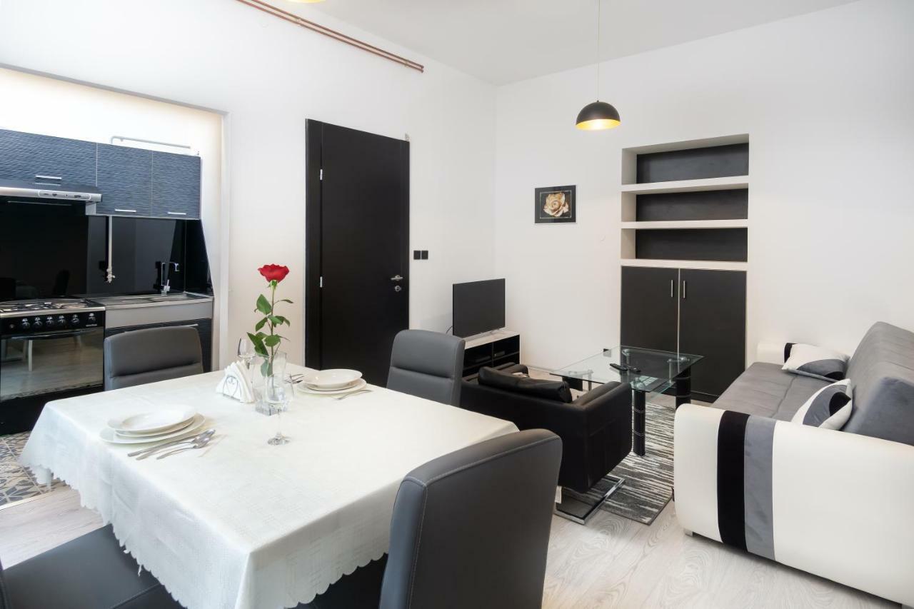 Apartman Ambasador Загреб Экстерьер фото